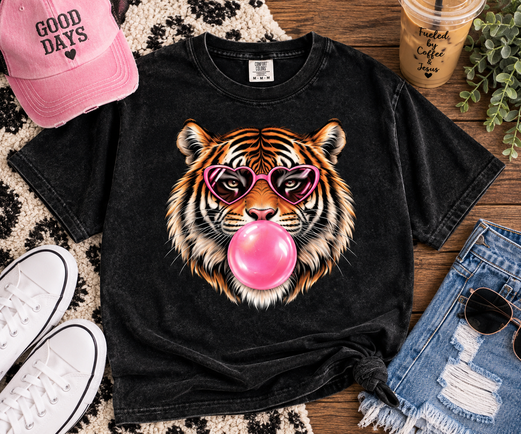 Tiger with bubblegum Snow Washed Oversized Cotton T-Shirt